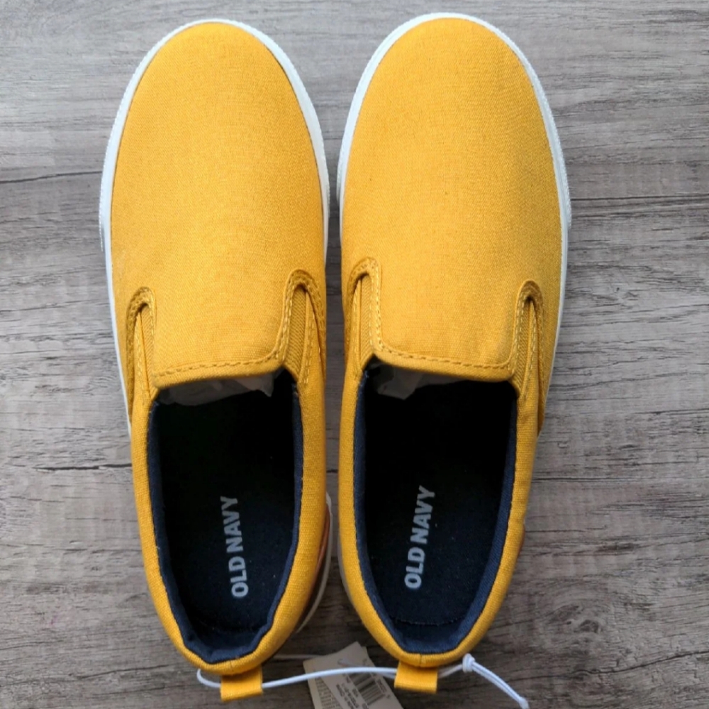 Old Navy slip-ons for girls